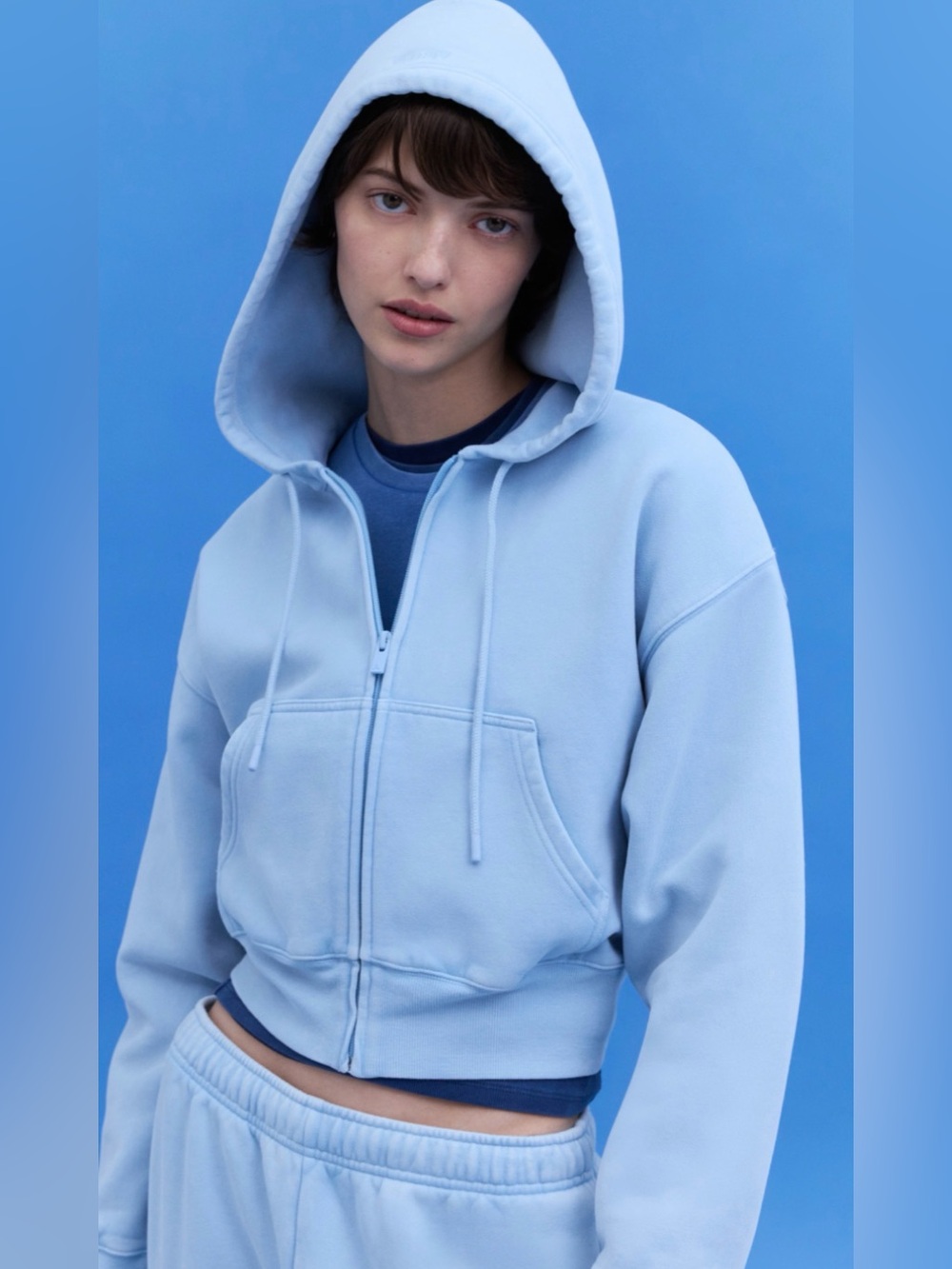 Aritzia TNA Cropped Light Blue Zip Hoodie XXS